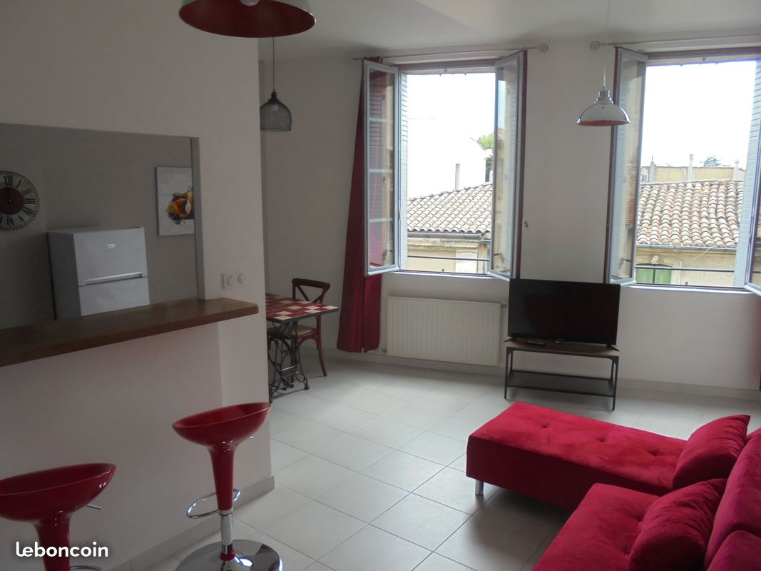 Logis de Cabassole - T3 IM - 2 étudiant(e)s / place des Carmes - Image 3